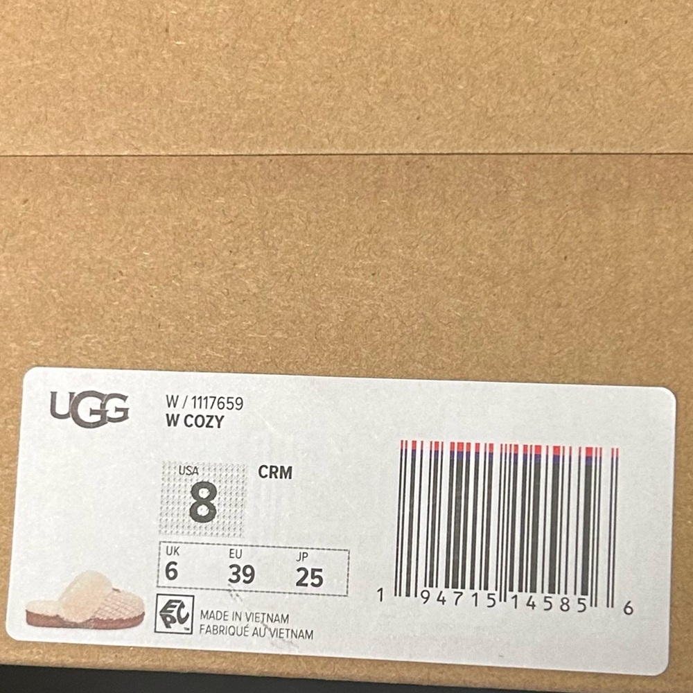UGG Women's Cozy Slippers - Cream - Picture 11 of 11